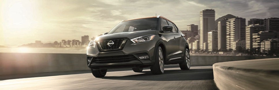 nissan_kicks_silver_2_banner.jpg