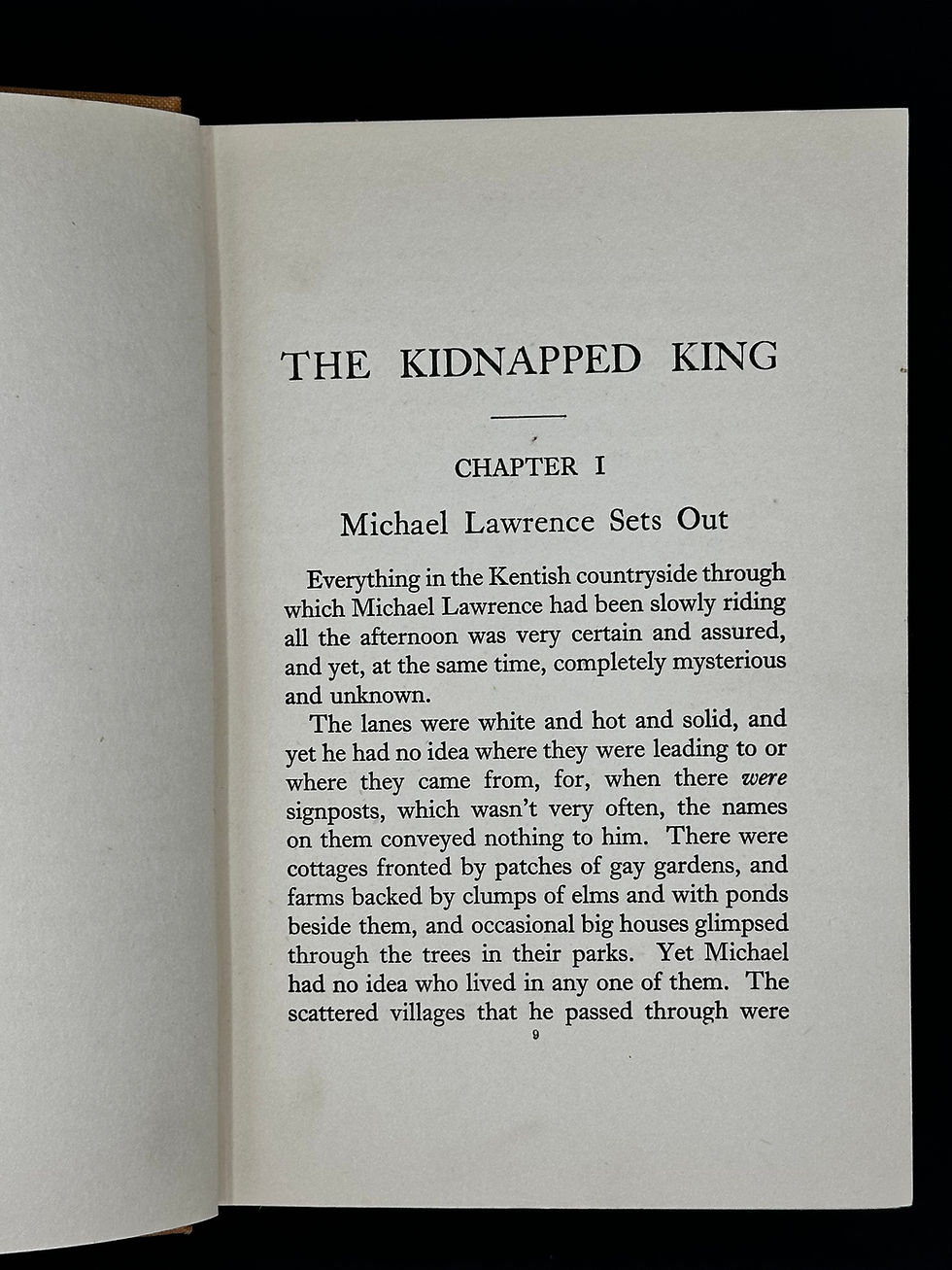Thumbnail: The Kidnapped King by Ralph Arnold.