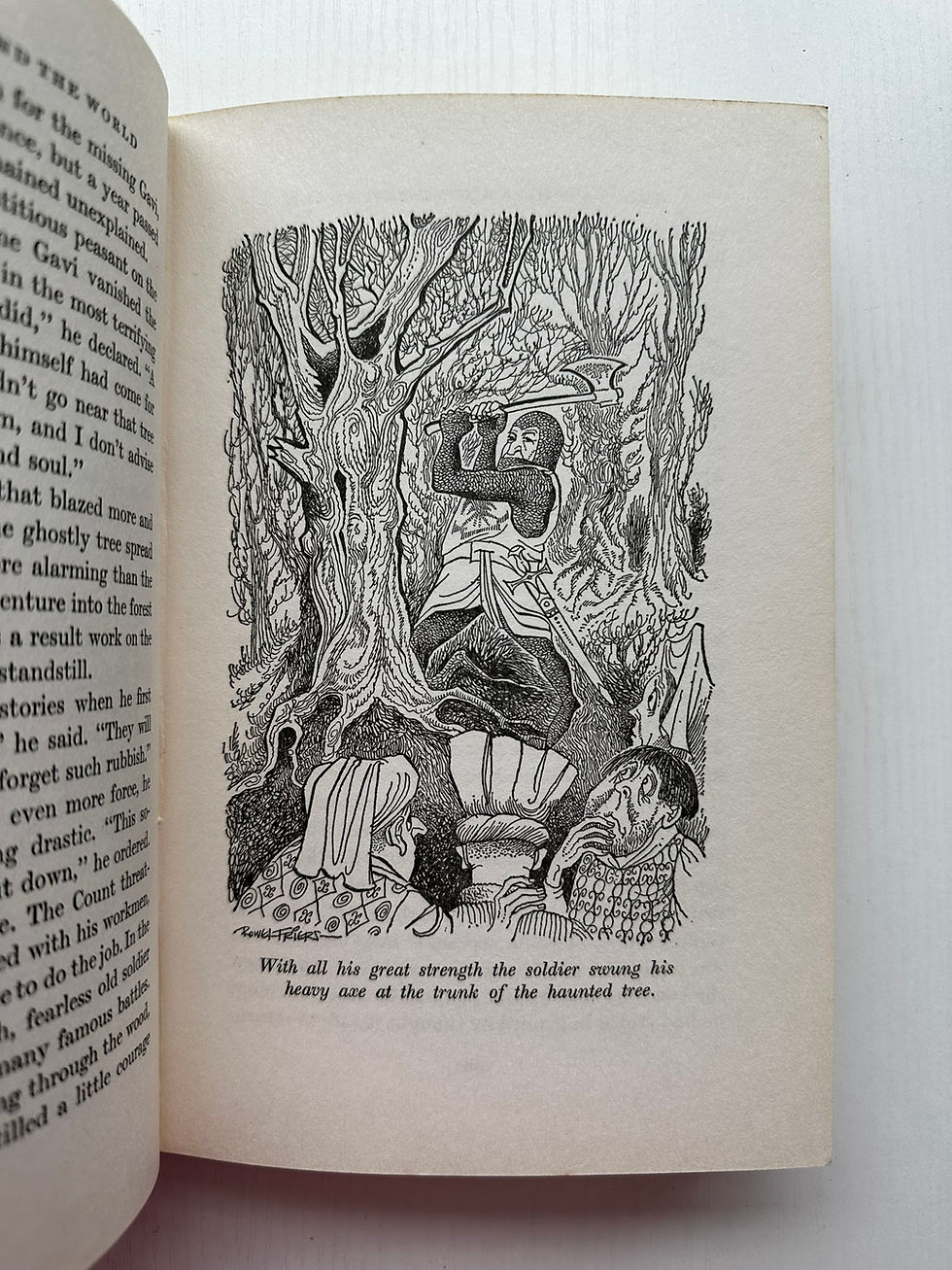 Thumbnail: Ghost Stories Round the World by Geoffrey Palmer and Noel Lloyd