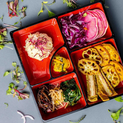 Lotus Lunch Box