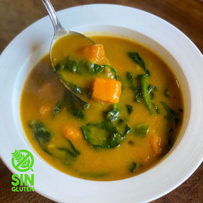 Sopa de Boniato y Espinacas con Leche de Coco