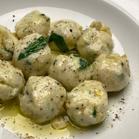 Ñoquis de Ricotta y Alcauciles