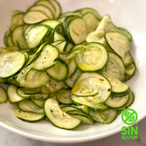 Ensalada de Zucchini Crudo con Menta