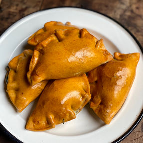 Masa de Empanadas con Pimentón y Aceite Rellenas de Verduras