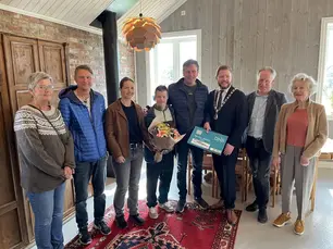 Kallands Ridesenter får tilgjengelighetsprisen for 2024: – Hele gården skal være for alt og alle