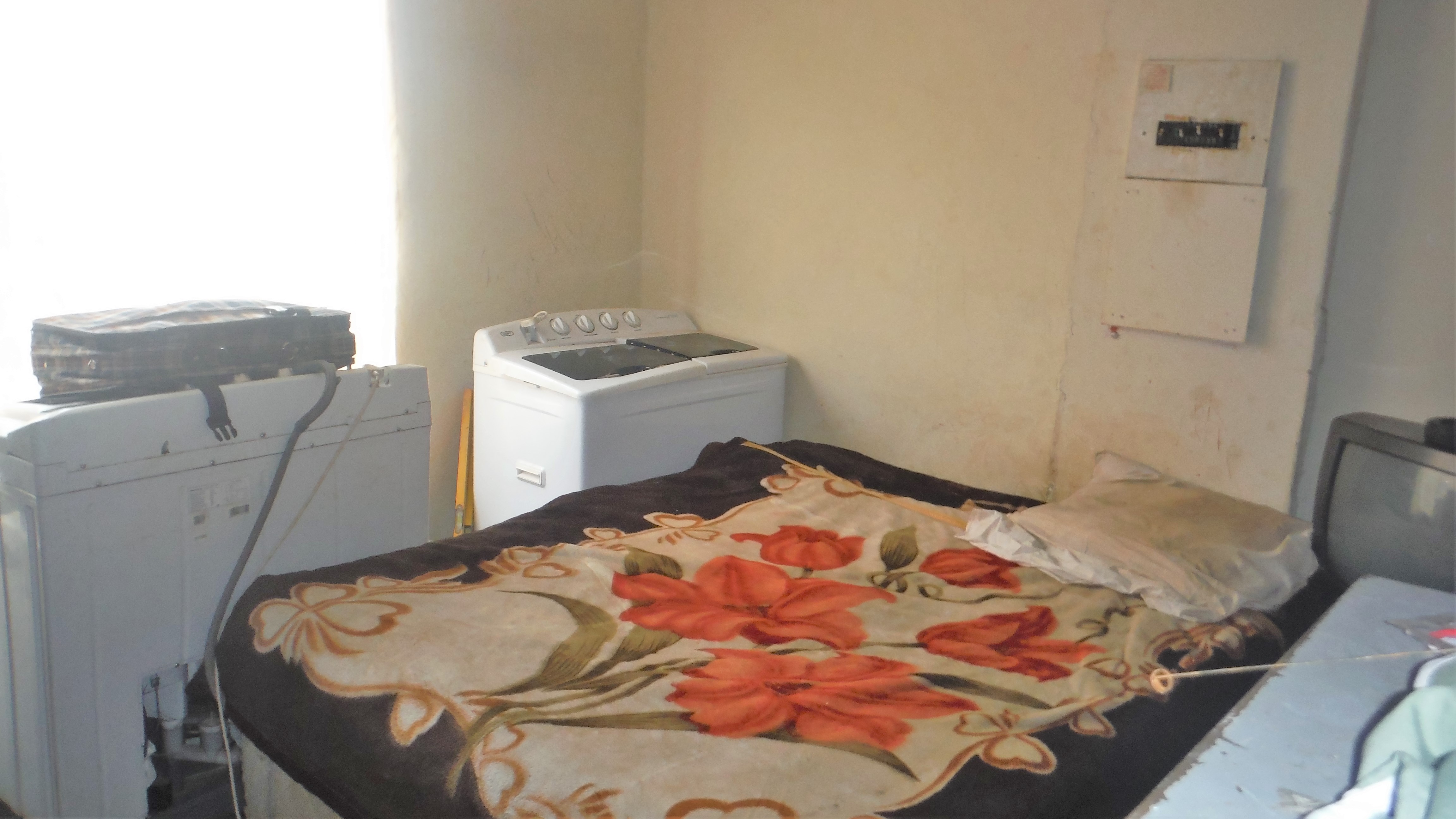 Bed where Ana and some of lil ones sleep