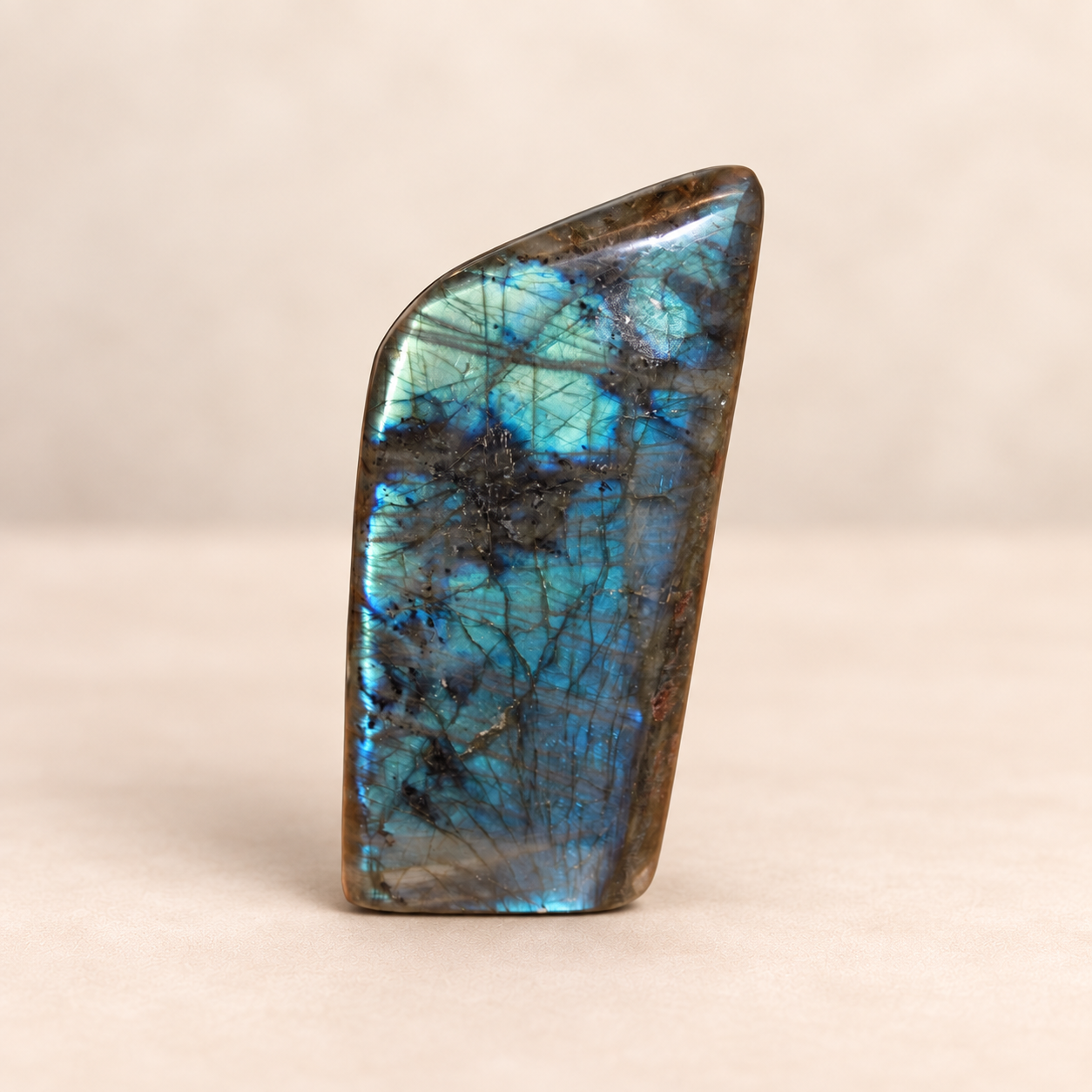 Labradorite polie