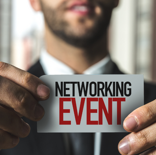 5 Networking Topics to Discuss at a Networking Event
