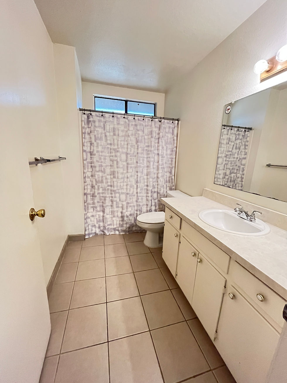 Thumbnail: Pepper Tree 102 | 2 Bedroom 1 Bathroom Apartment