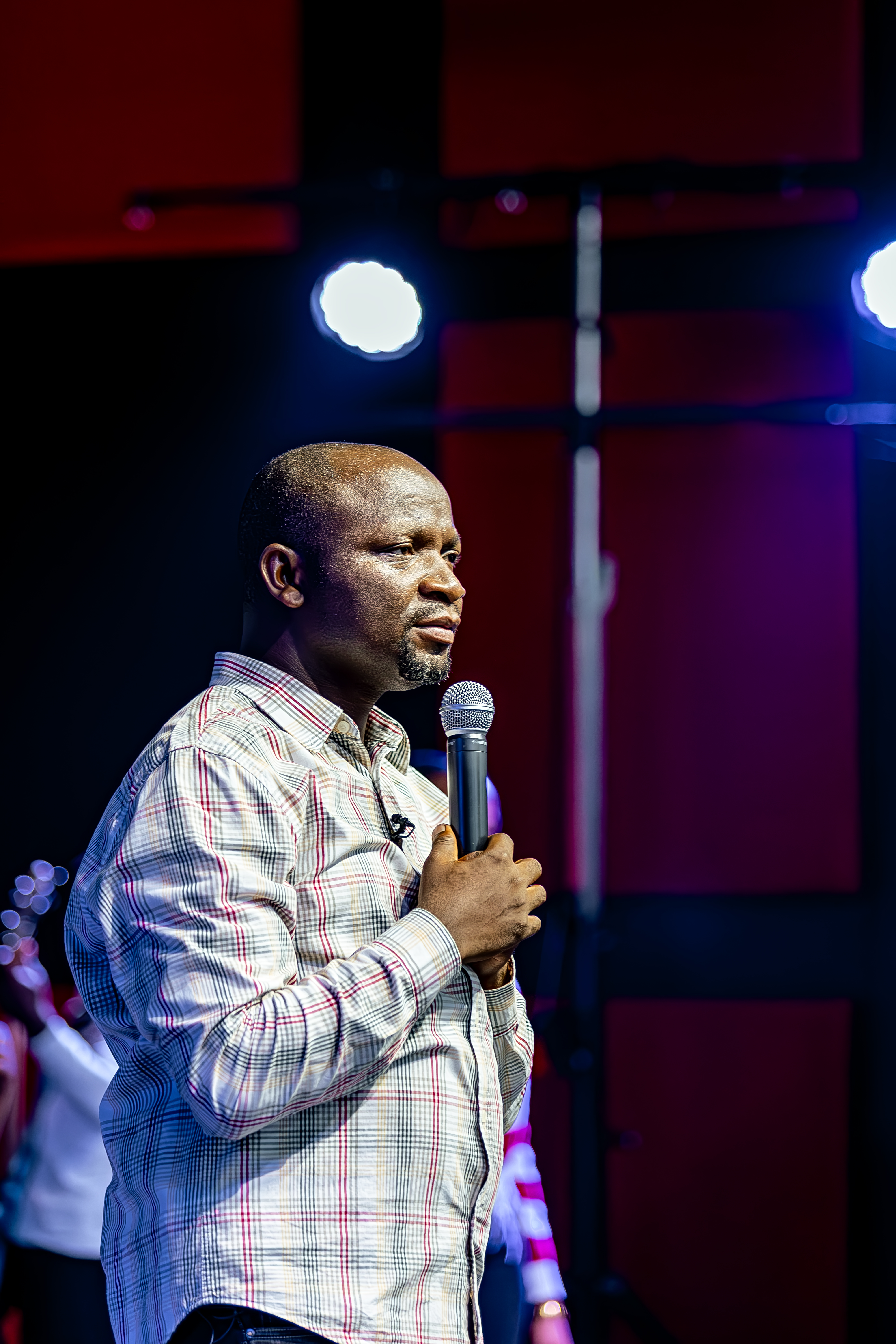 Writer: ROCK MUTEGHEKI