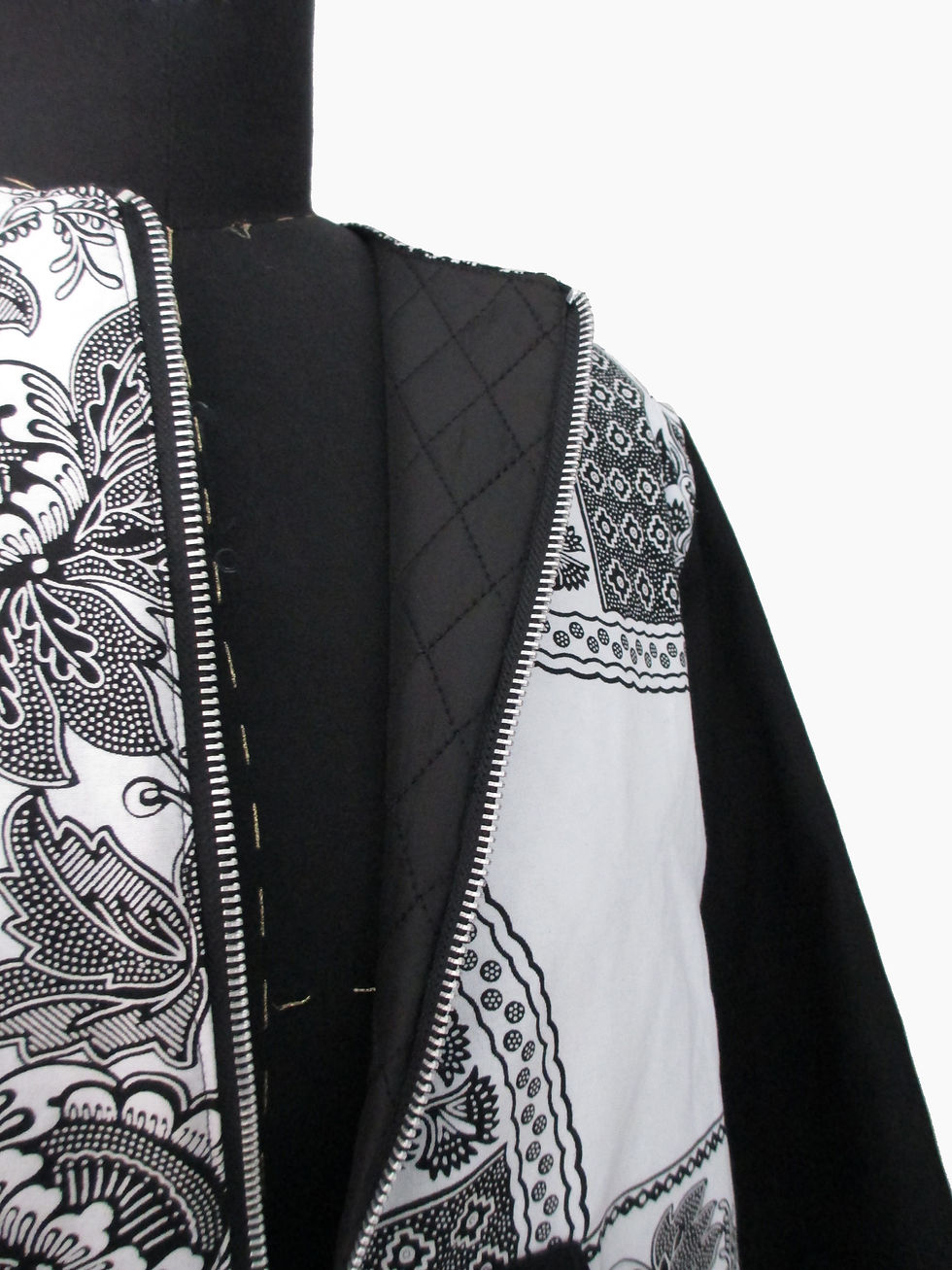 Thumbnail: BOMBERJACKE WEIß