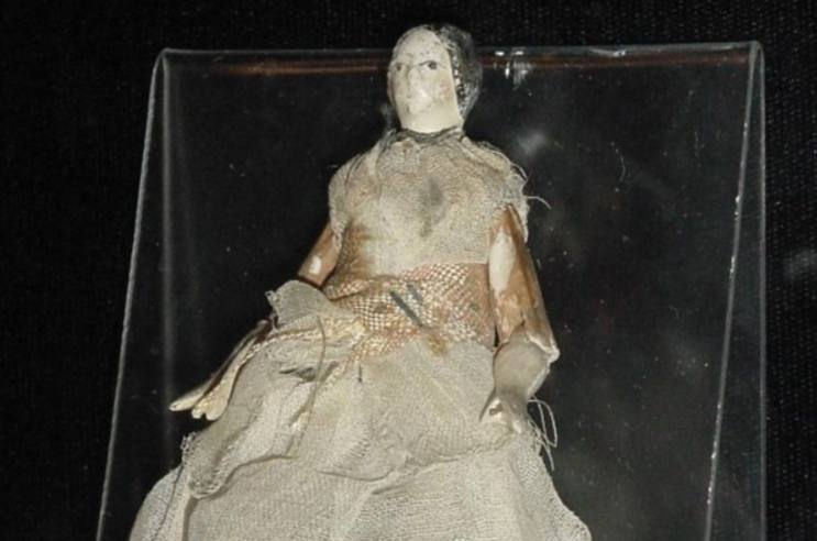curiosity crime and cocktail time, haunted dolls, patty reed, patty reed doll