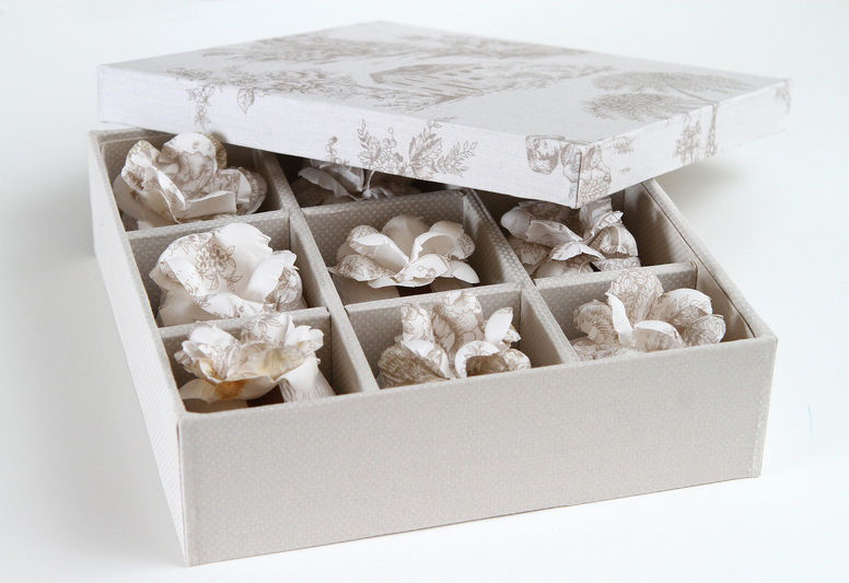 caixa com divisória para 9 bem casad