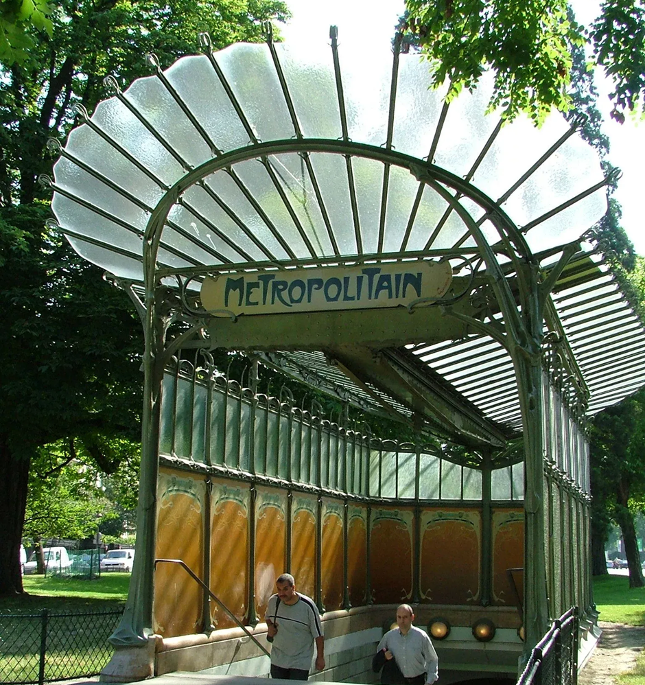 Boca de metro con estilo modernista. Fuente: Wikiart.