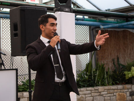 What Makes a Great Wedding MC: Beyond Just Announcements