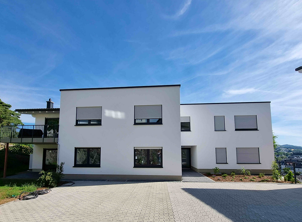 Komplett renoviertes Wohnhaus in Meschede – Stuckgeschäft D. Rocholl bietet Finanzierung für Sanierungsprojekte