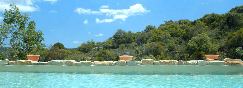 the heated salt water rock pool
