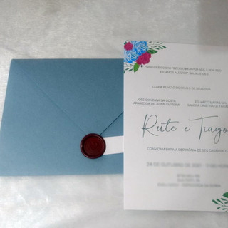 Convite de Casamento Azul Serenity e Marsala