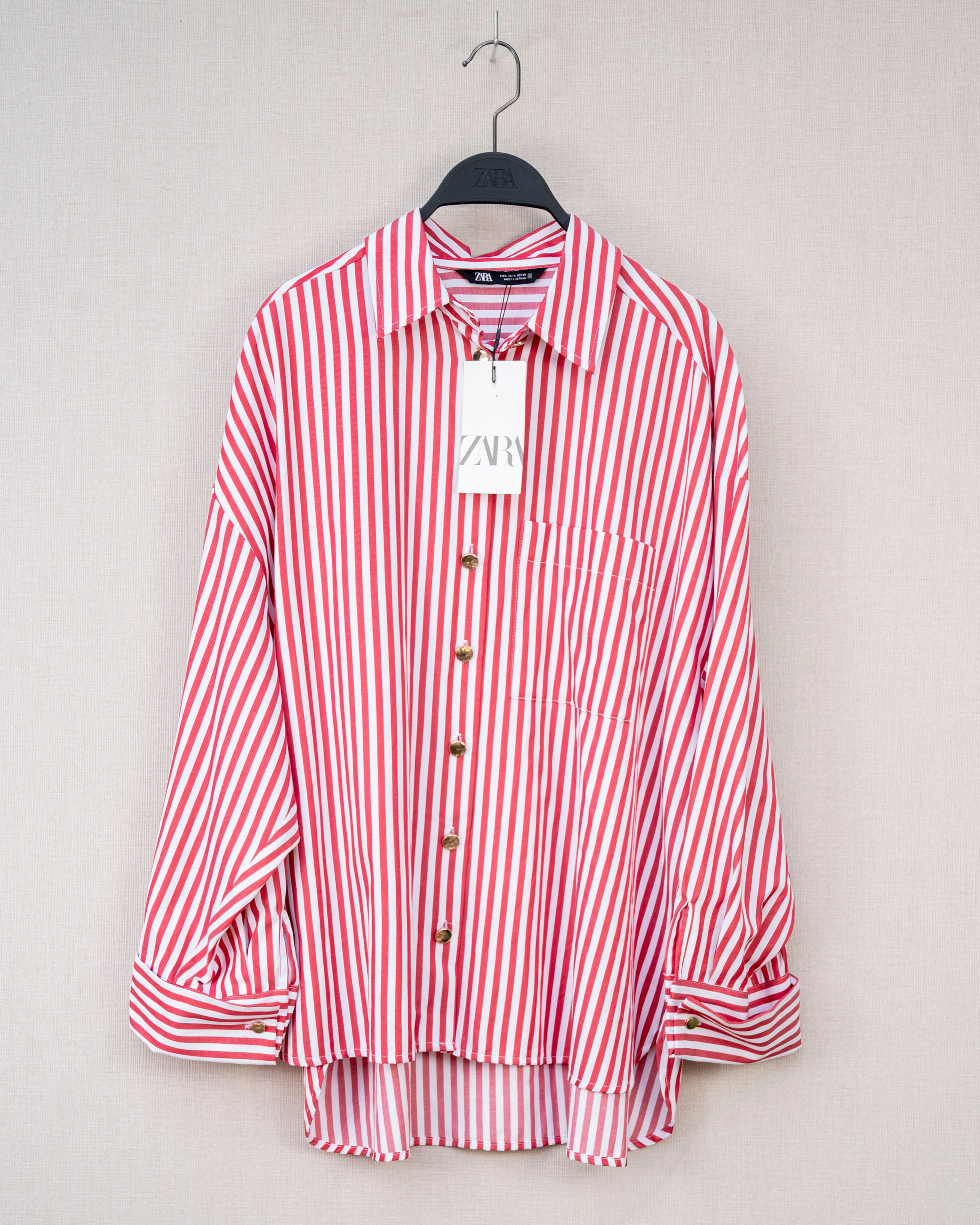 OVERSIZED LONG-SLEEVE SHIRT WITH RED THIN STRIPES