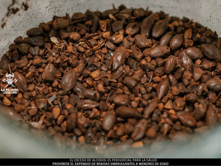 Malta ahumada con maderas nativas: Roble colombiano y guayacán. www.laplantacerveceria.com