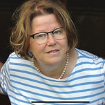 Katerine Dyckmans ist Medizinerin, Forscherin und Therapeutin der Darm-Hirn-Achse, aller dazugehörigen Organe, die dann das Immunsystem bilden. Das Immunsystem stärken ? Aber reicht das? Das einzigartige Doktor Peng Regenerationsprogramm erneuert dein Immunsystem und die Darm-Hirn-Achse komplett. www.doktor-peng.com