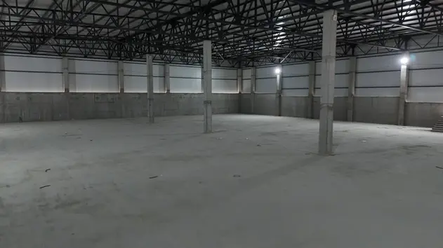 სენდვიჩ პანელებით აშენებული შენობა