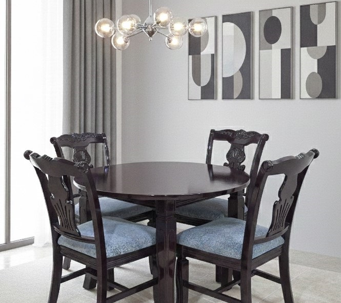 Mesa Niza R43 con Sillas Florencia Granate - IA - 1.jpg