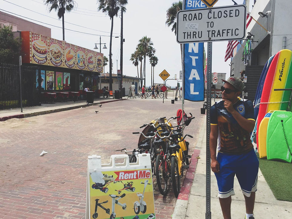Val do Grupo OPNI em Venice Beach, Los Angeles – CA