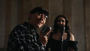 Sokszínűség, érzelem és zene: queer duett az Eurovízió jegyében