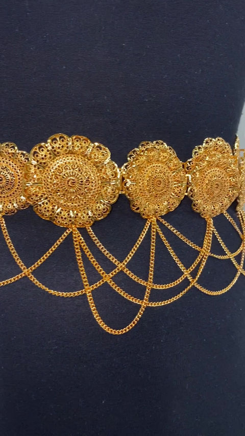Thumbnail: Floral dangles belt