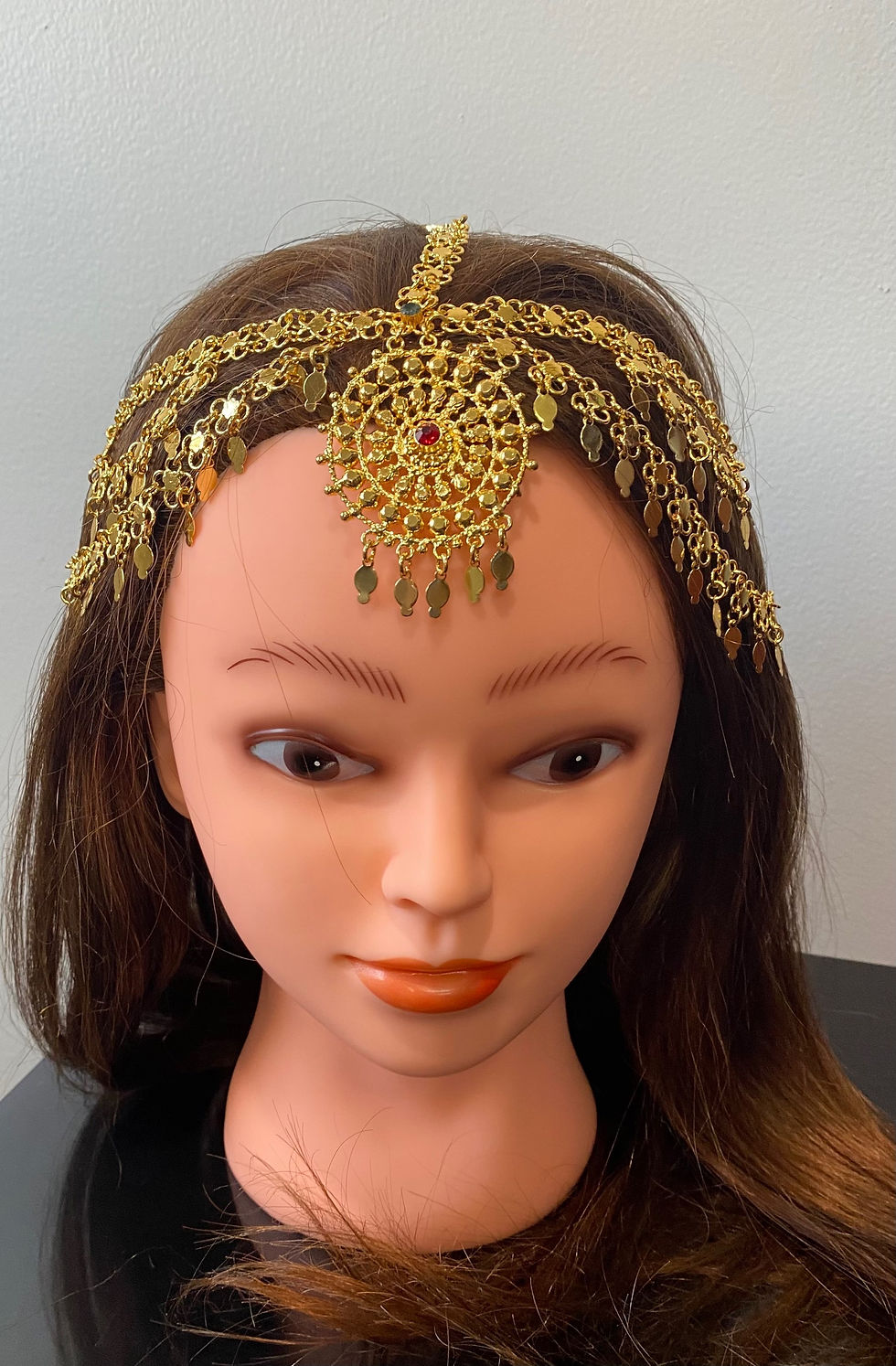 Thumbnail: Ruby teardrops headpiece