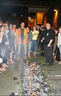 Firewalking Pics www.david-moore.co.uk