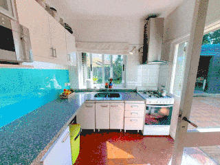 Diagonal-92-Yessss-SHORT-INTRO-320x240-GIF.gif