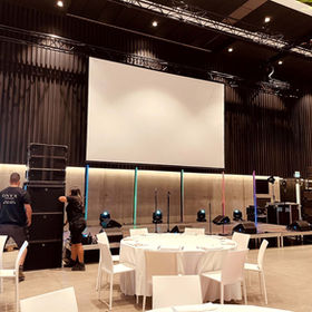 Bedrijfsevenement binnen