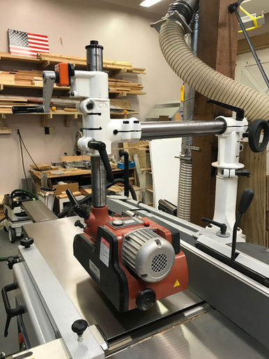 DS400 Power Feeder with Smart Stand