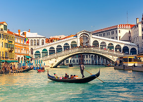Italy-rialto-bridge.jpeg
