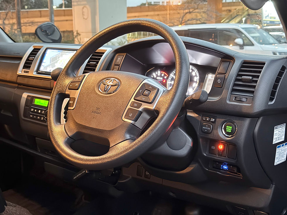サムネイル： 【総額】 ハイエースバン 7型 スーパーGL ディーゼル 4WD パノラミックビューモニター TV ETC 車検令和8年9月【オートローン有】