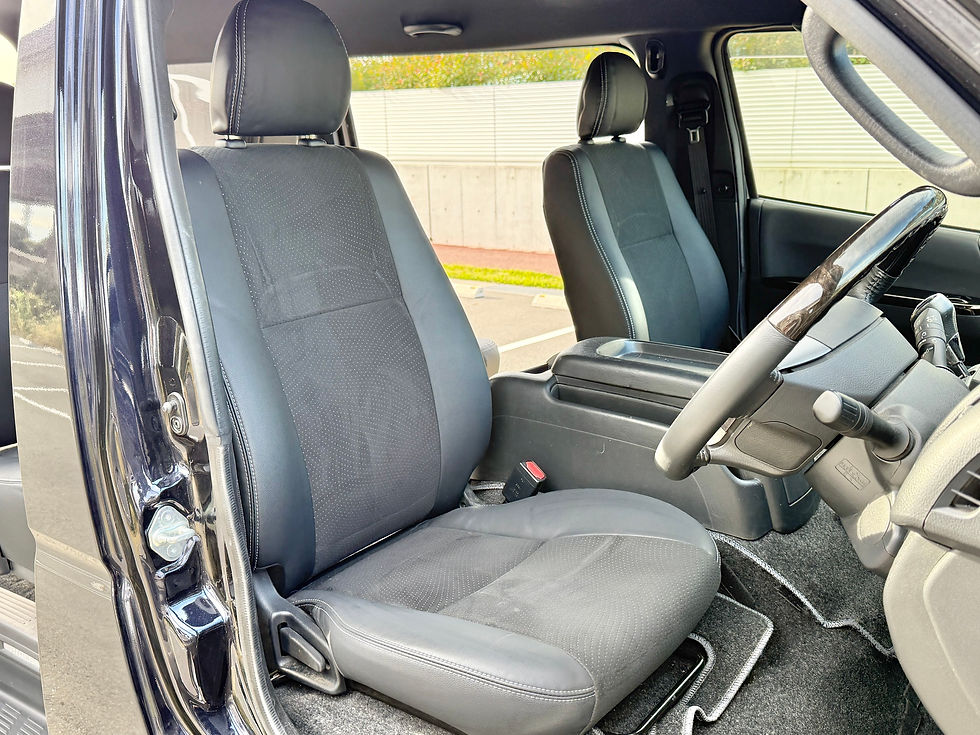 サムネイル： 【総額】 ハイエースバン 2.8 スーパーGL ダークプライム2 ディーゼル 両側パワースライドドア 車検令和8年11月【オートローン最大120回】