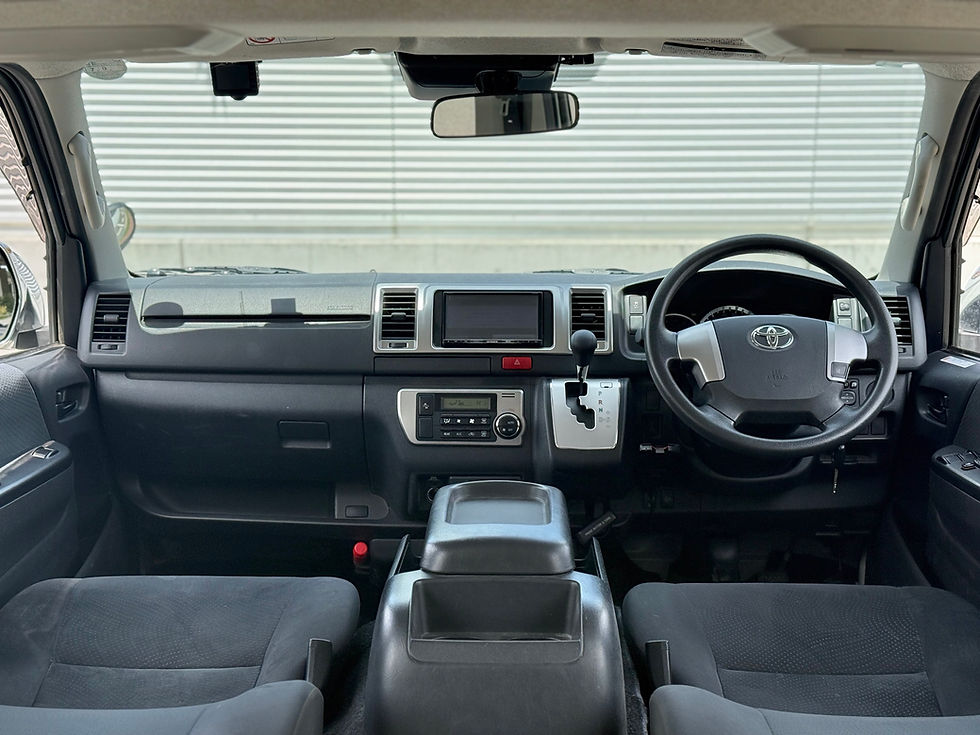 サムネイル： 【総額】 ハイエースバン スーパーGL ディーゼル 2.8 4WD 寒冷地仕様 ナビ テレビ バックモニター ETC 車検令和9年5月【オートローン有】