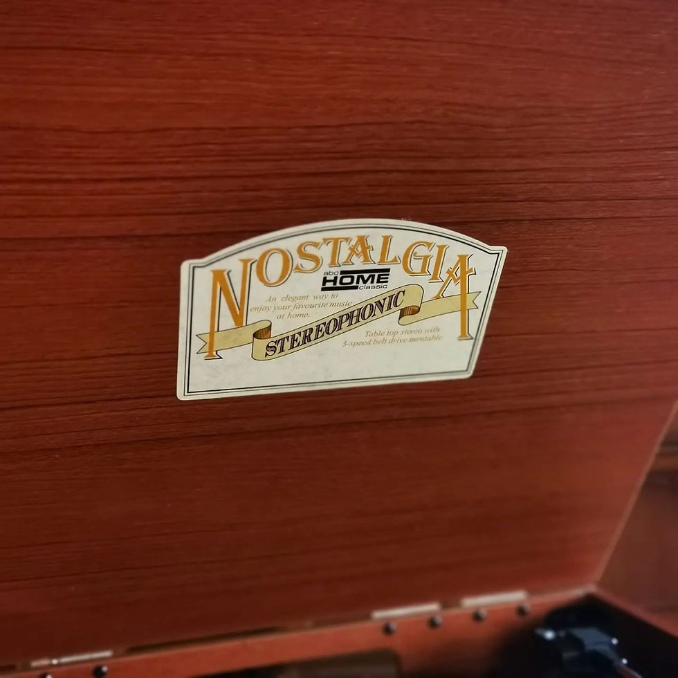 Küçük resim: Vintage Mobilyalı Treton Nostalgia Music Center