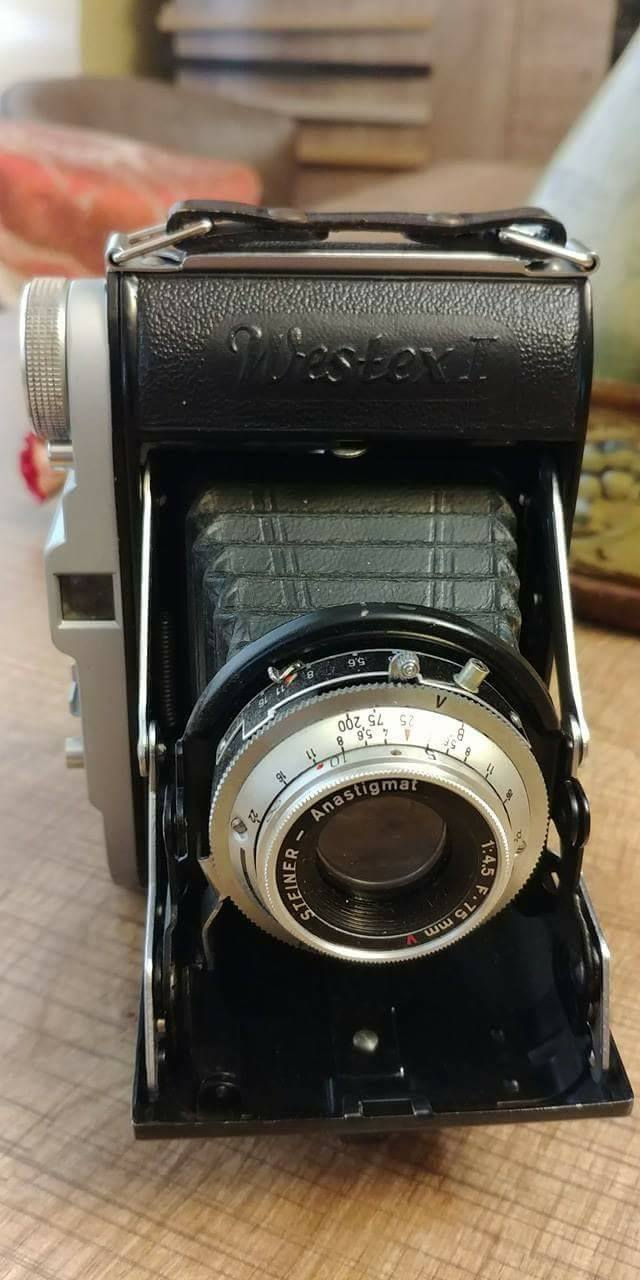 Küçük resim: Westex Iı Körüklü Fotoğraf Makinesi