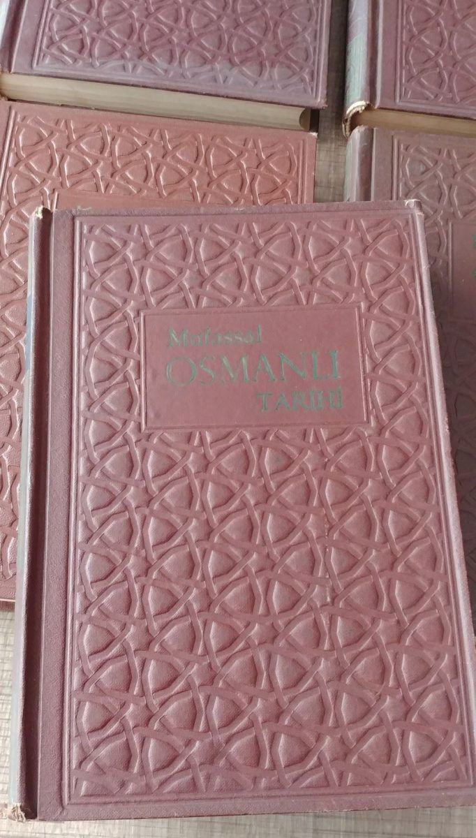 Küçük resim: Resimli – Haritalı  Mufassal Osmanlı Tarihi