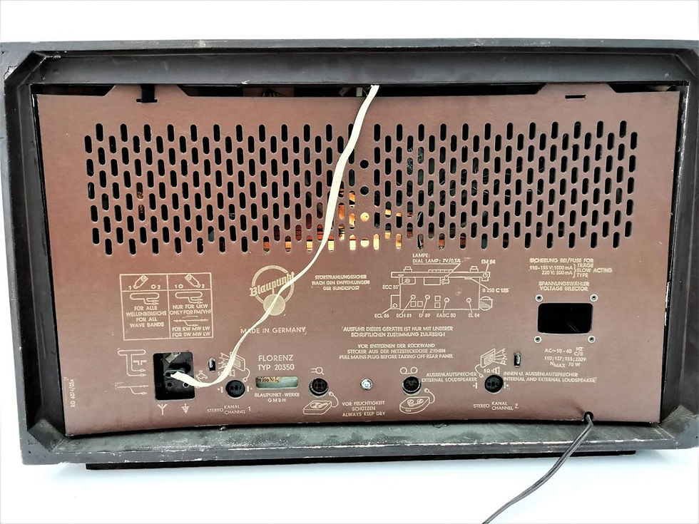 Küçük resim: Almanya Üretimi Blaupunkt Florenz 21350 Lambalı Radyo