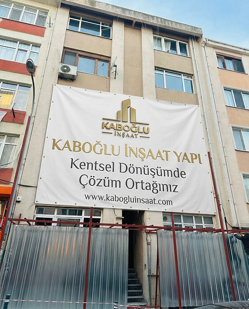 referanstaki_grm_olduun_apartmann_n_yzne_ikinci_referanstaki_logoyu_da_kullanarak_aadaki_m