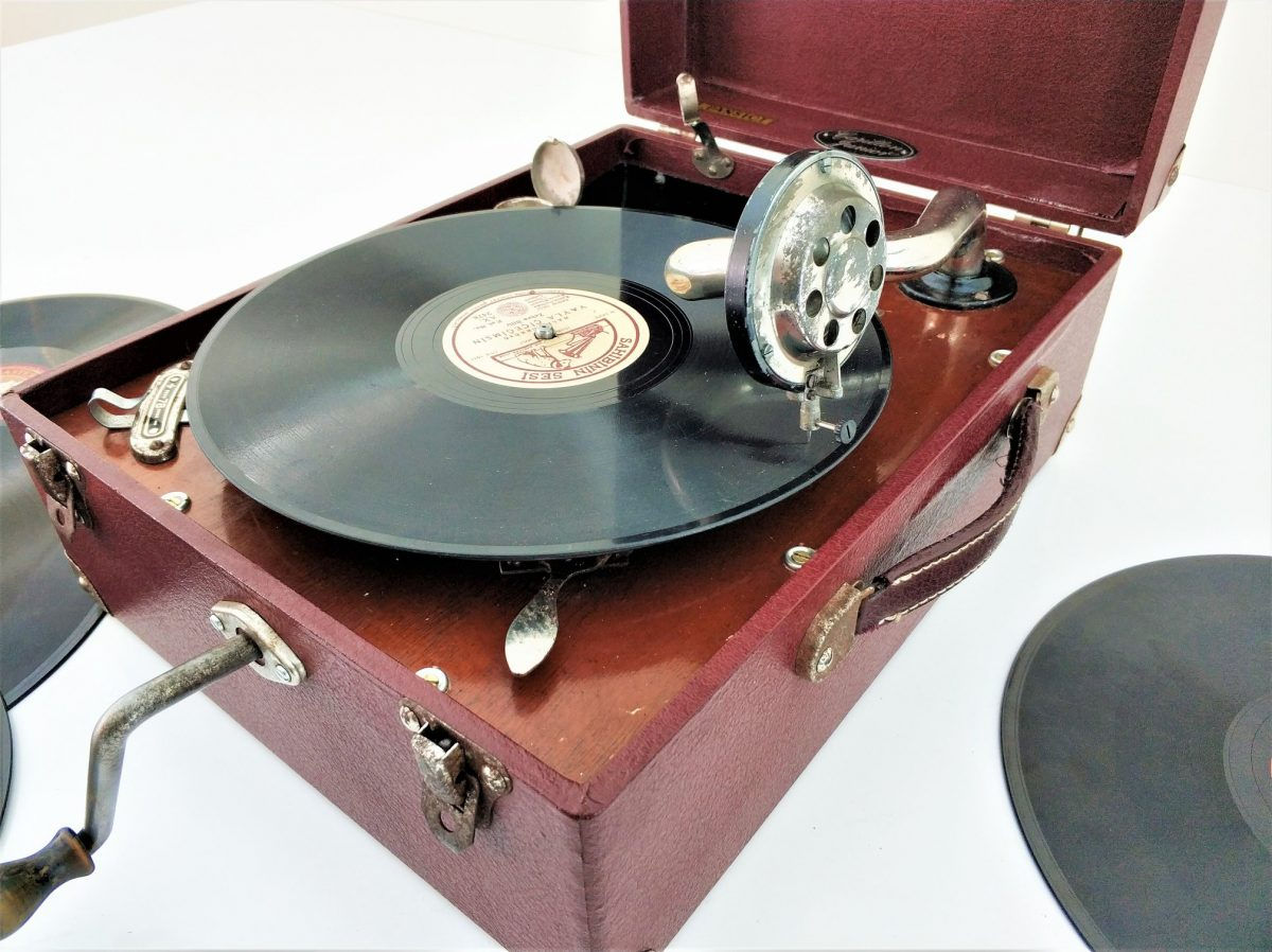 L. Pansiot Dijon Carillon Junior Antika Gramofon