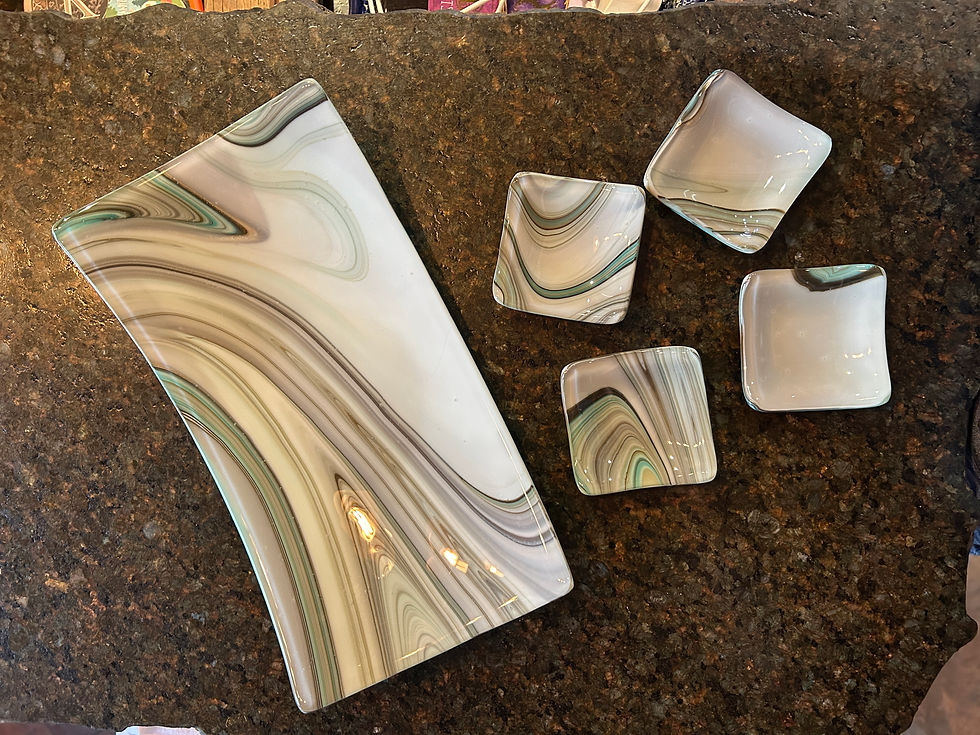 Thumbnail: Jupiter Sushi Set: Platter +4 Sauce Dishes