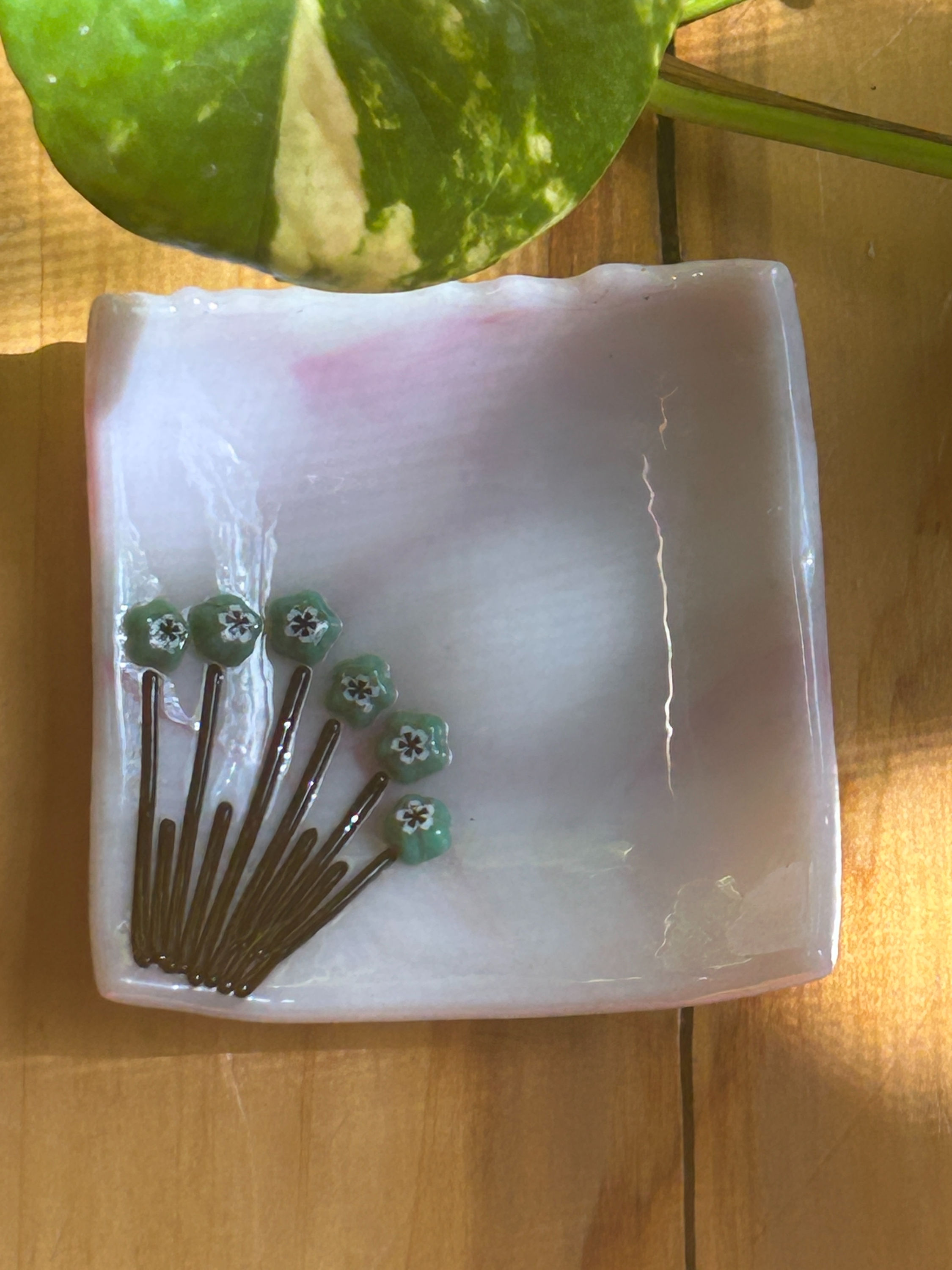 Apple Jade Ripple Flowers Trinket Dish
