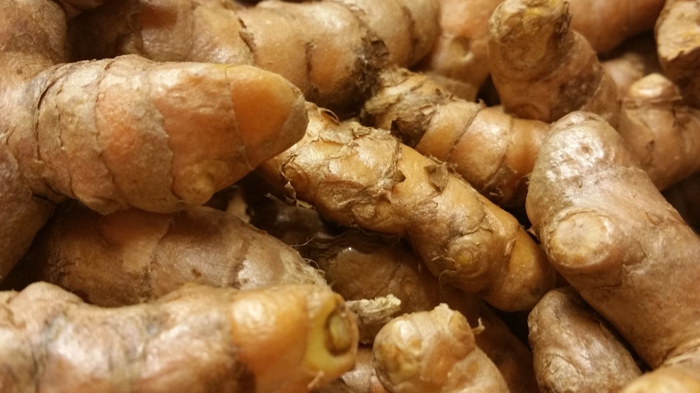 Healthy raw turmeric helps combat inflammation