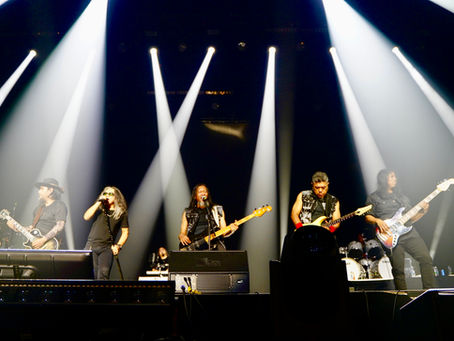 Konsert Black On White Buktikan Cromok & Barbarik Masih Berbisa