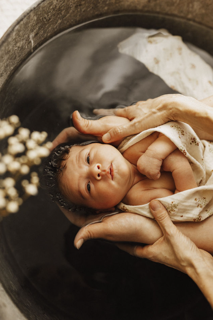 Miniature : Bon cadeau Bain Enveloppé Bébé « Entre Mère et Terre »